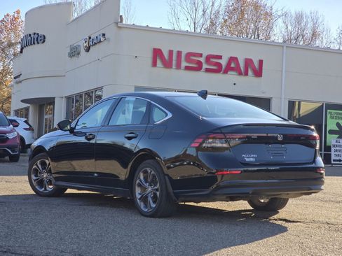 Used 2024 Honda Accord EX image 13