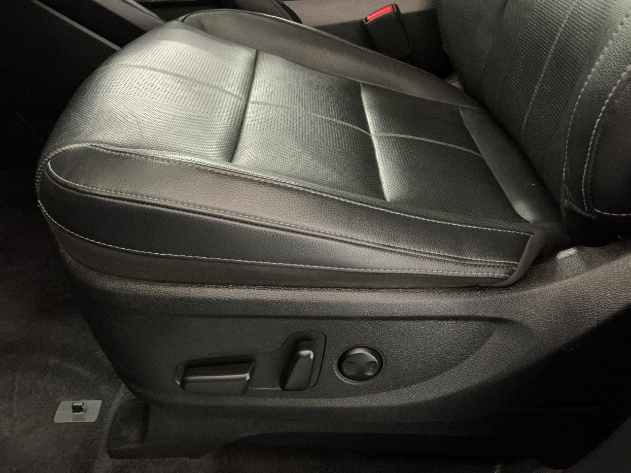 Used 2021 Kia Telluride EX w/ EX Premium Package AWD/4WD image 19