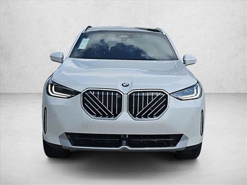 Used 2026 BMW X3 xDrive30i w/ Premium Package AWD/4WD image 5