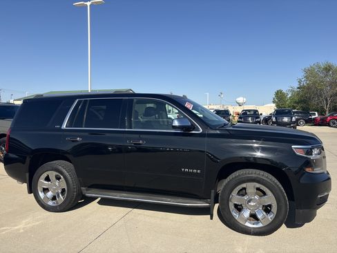 Used 2015 Chevrolet Tahoe LTZ AWD/4WD image 3