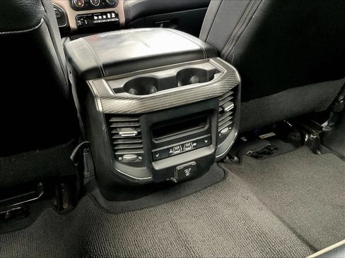 Used 2022 RAM 2500 Limited AWD/4WD image 10