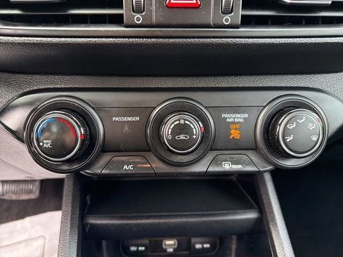 Used 2023 Kia Forte LXS image 28