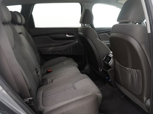 Used 2020 Hyundai Santa Fe SE image 13