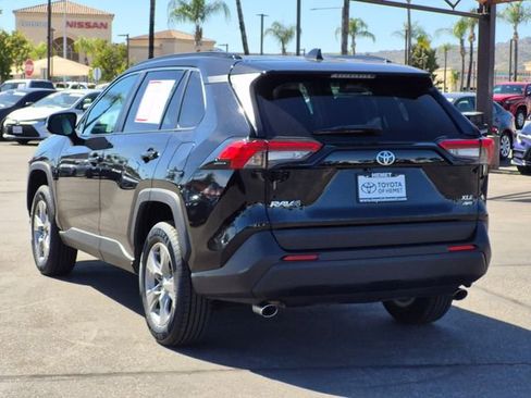 Used 2025 Toyota RAV4 XLE w/ Convenience Package image 8