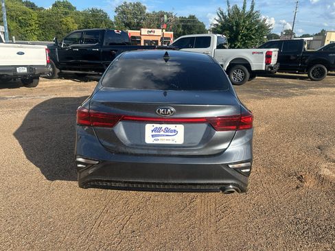 Used 2020 Kia Forte LXS FWD image 10