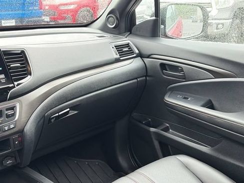 Used 2025 Honda Ridgeline TrailSport image 25