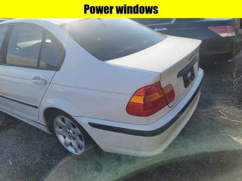 Used 2004 BMW 325i image 7