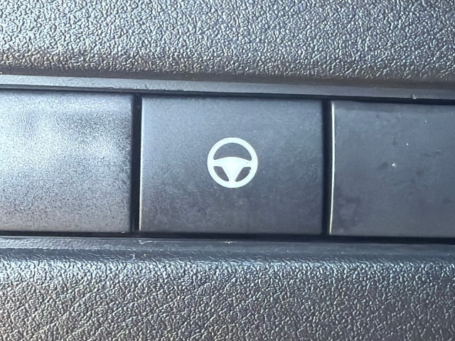 Used 2022 Nissan Rogue SV FWD image 30