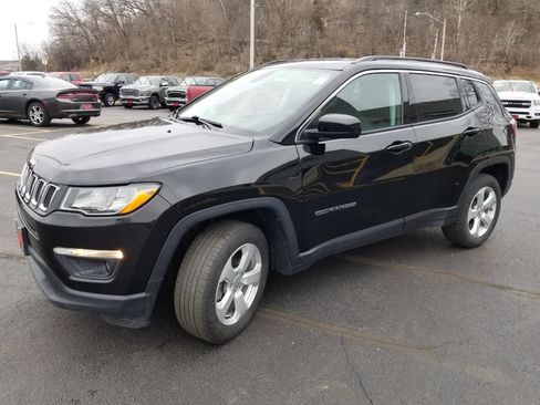 Used 2021 Jeep Compass Latitude w/ Convenience Group image 3