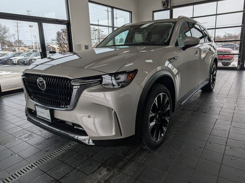 New 2026 MAZDA CX-90 Plug-In Hybrid w/ Premium Plus image 8