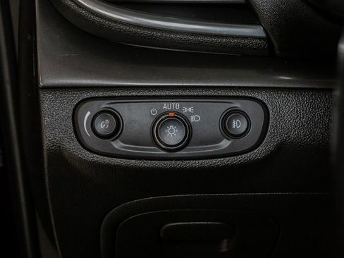 Used 2018 Buick Encore Premium w/ Experience Buick Package FWD image 17