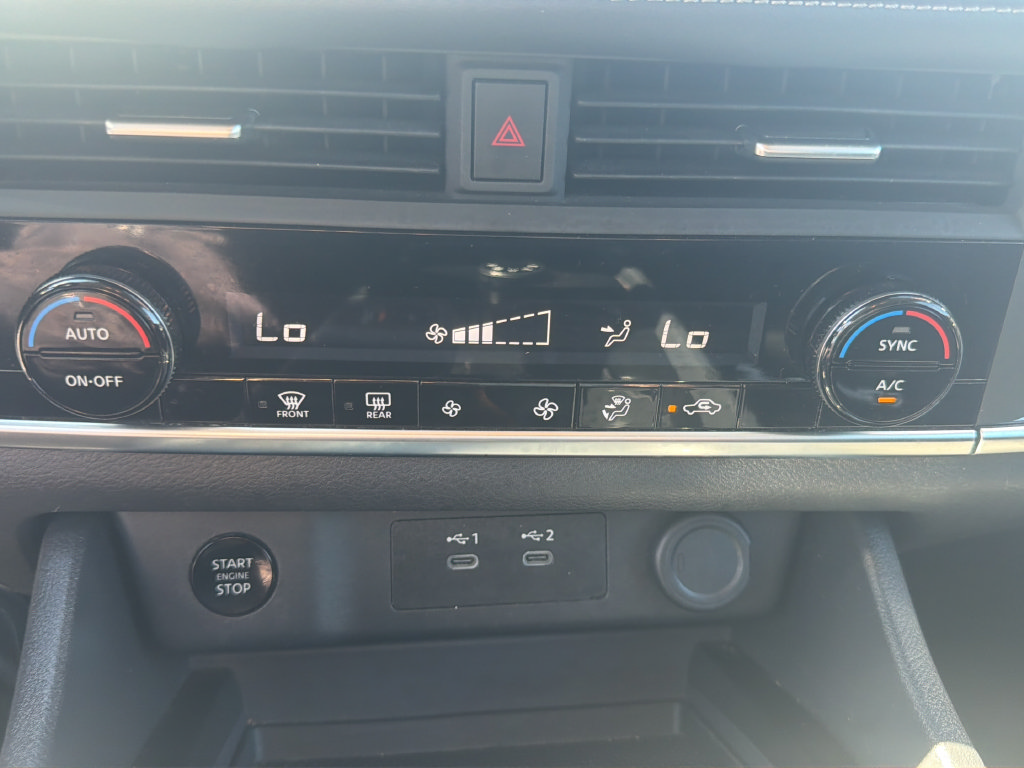 Certified 2024 Nissan Rogue SV AWD/4WD image 43