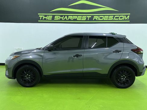 Used 2023 Nissan Kicks S FWD image 6