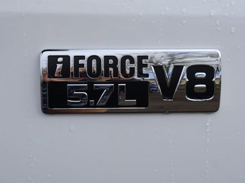 Used 2015 Toyota Tundra Limited w/ Limited Premium Package image 10