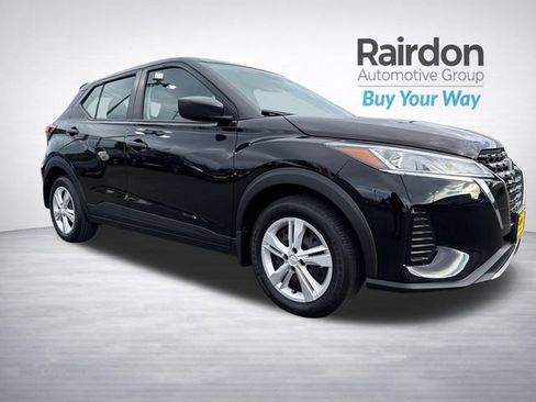 Used 2024 Nissan Kicks S FWD image 1