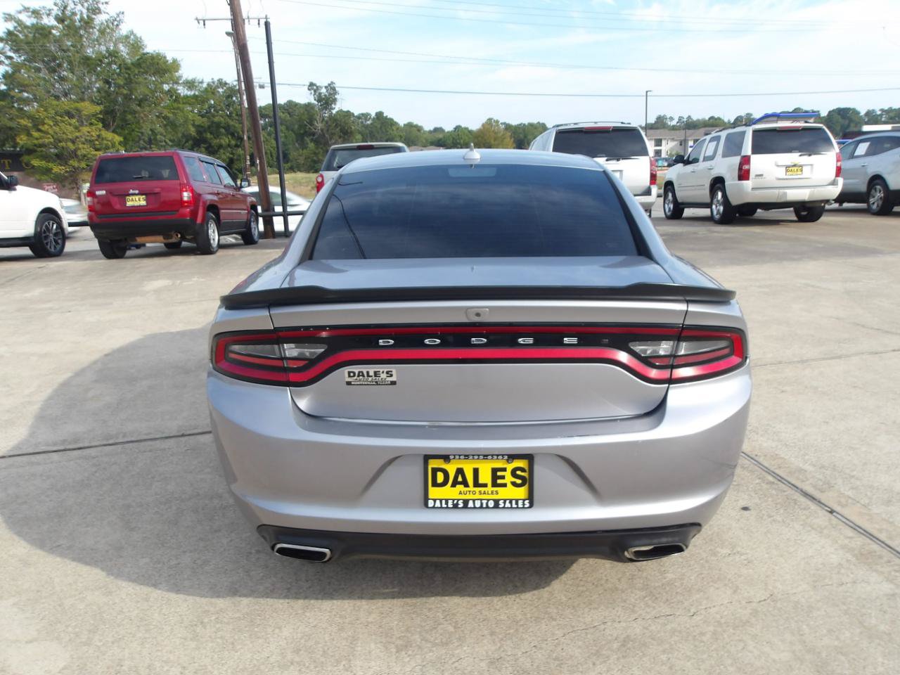 Used 2016 Dodge Charger SXT w/ Blacktop Package RWD image 11