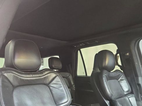 Used 2020 Lincoln Navigator Reserve image 8