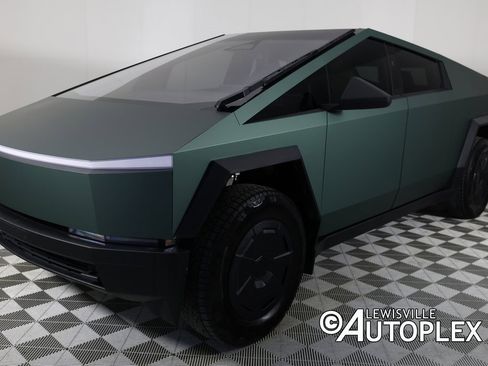 Used 2025 Tesla Cybertruck AWD Crew Cab image 12