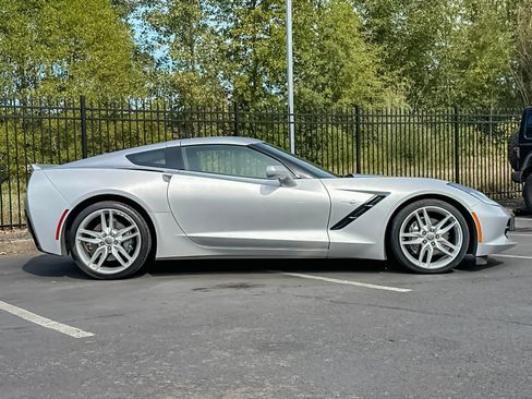 Used 2015 Chevrolet Corvette Stingray Coupe w/ 2LT Preferred Equipment Group RWD image 2