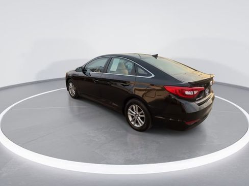 Used 2017 Hyundai Sonata SE w/ Cargo Package image 7