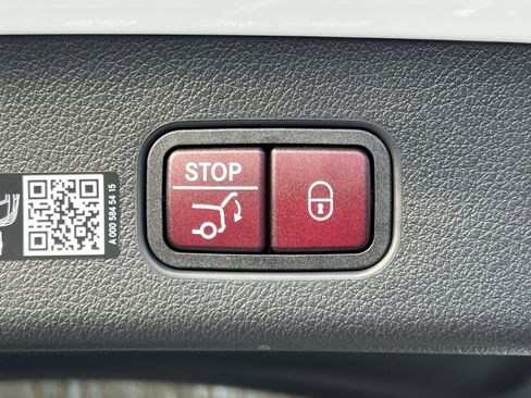 New 2026 Mercedes-Benz GLC 300 4MATIC image 25