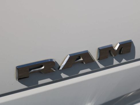 Used 2024 RAM 2500 Big Horn AWD/4WD image 10