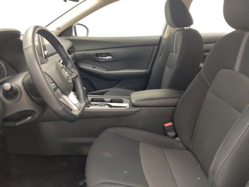 Used 2023 Nissan Sentra SV FWD image 17