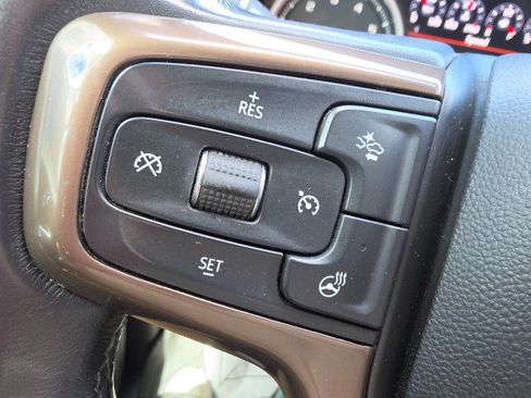 Used 2022 Chevrolet Silverado 1500 High Country w/ Technology Package AWD/4WD image 49