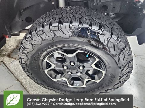 Certified 2018 Jeep Wrangler Sport AWD/4WD image 31