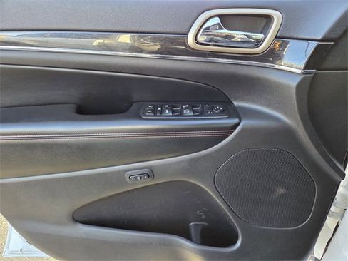 Used 2016 Jeep Grand Cherokee Limited 75th Anniversary image 16