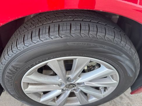 Used 2026 Toyota Corolla SE FWD image 26