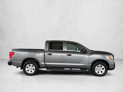 Used 2021 Nissan Titan S w/ S Utility Package image 4