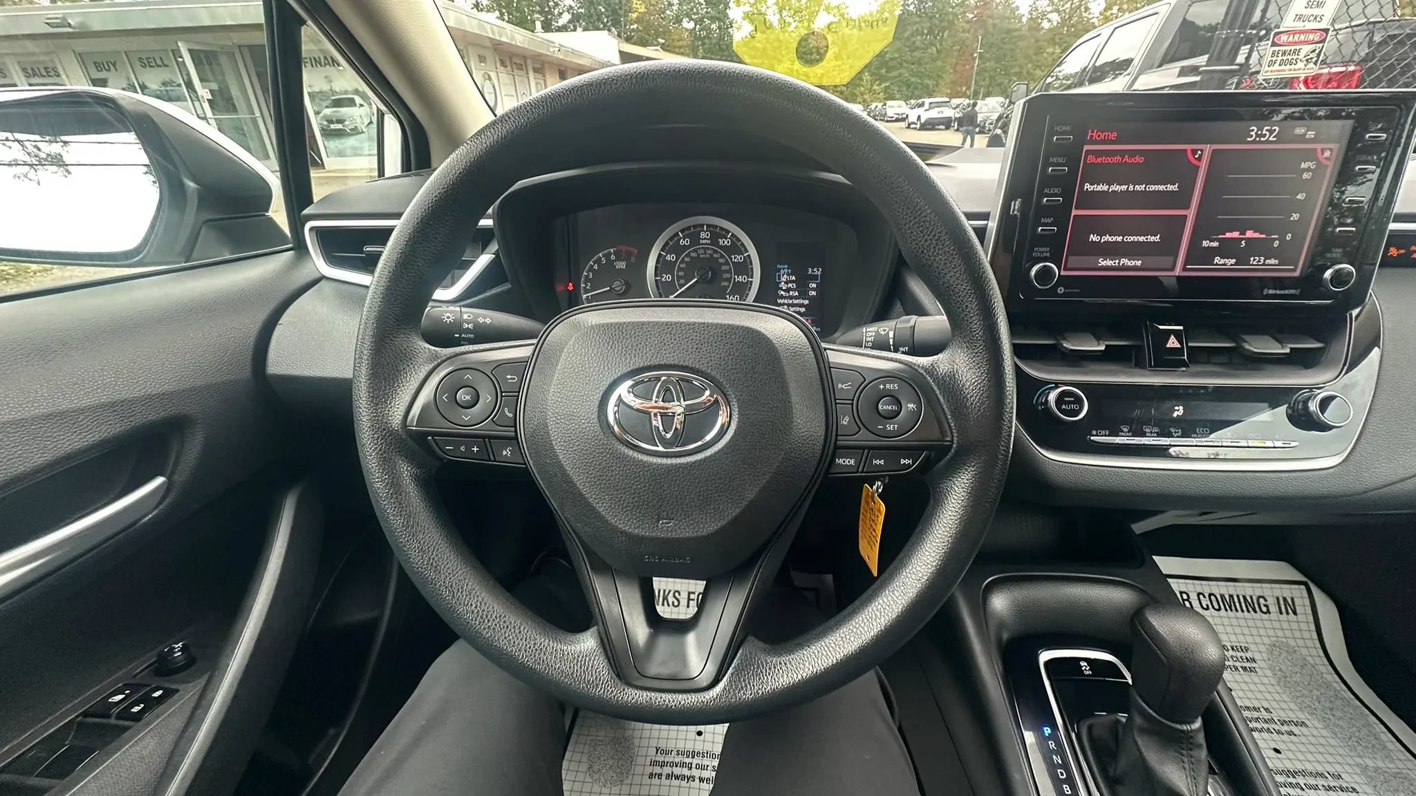 Used 2021 Toyota Corolla LE FWD image 16