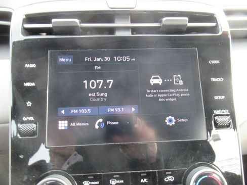 Used 2023 Hyundai Tucson SE image 29