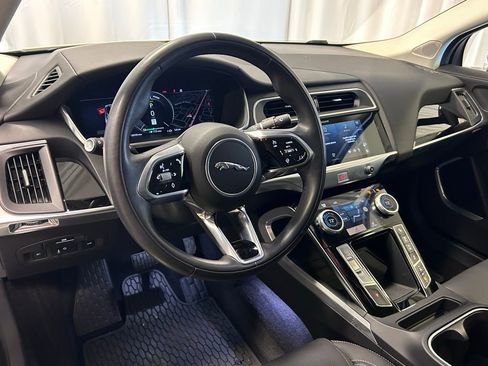 Used 2023 Jaguar I-PACE HSE image 2