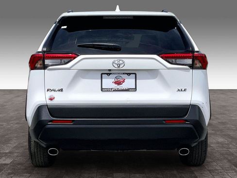 Used 2023 Toyota RAV4 XLE FWD image 4