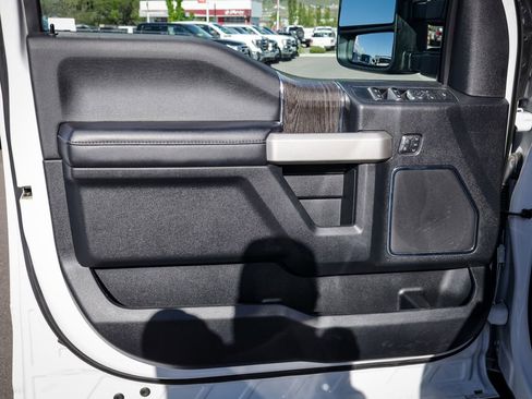 Used 2020 Ford F250 Lariat w/ Lariat Value Package AWD/4WD image 15