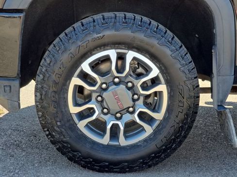 Used 2021 GMC Sierra 2500 AT4 w/ Gooseneck/5TH Wheel Package AWD/4WD image 18