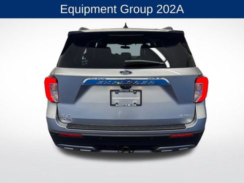 Certified 2021 Ford Explorer XLT w/ Equipment Group 202A AWD/4WD image 4