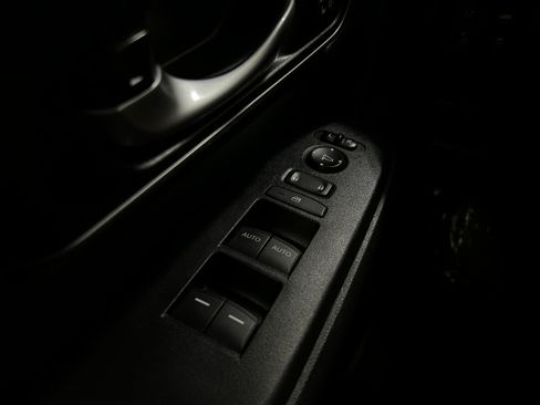 Used 2018 Honda CR-V Touring image 23