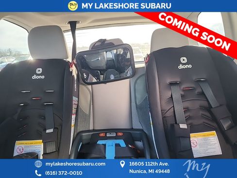 Used 2017 Subaru Forester 2.5i Premium w/ All-Weather Package image 14