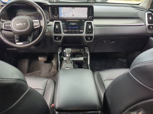 Used 2022 Kia Sorento SX image 16