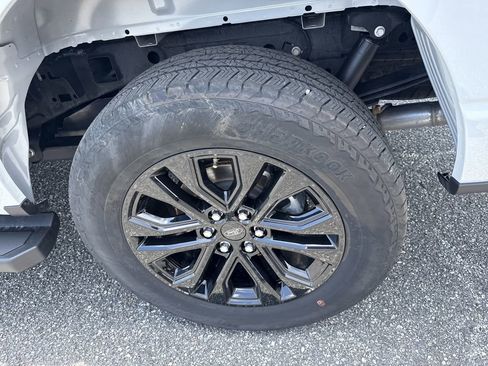 Used 2024 Ford F150 Lariat w/ Equipment Group 502A High AWD/4WD image 19