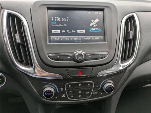 Used 2018 Chevrolet Equinox LT FWD image 12