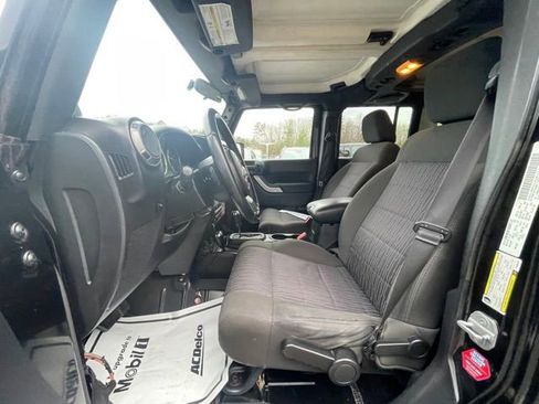 Used 2011 Jeep Wrangler Unlimited Sport image 14