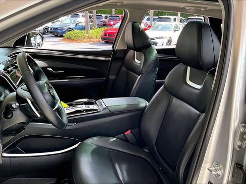 Used 2023 Hyundai Tucson Limited image 8