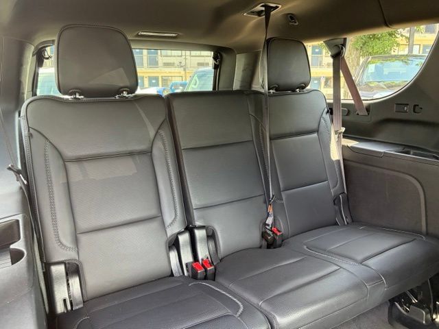 Used 2023 GMC Yukon XL Denali AWD/4WD image 31