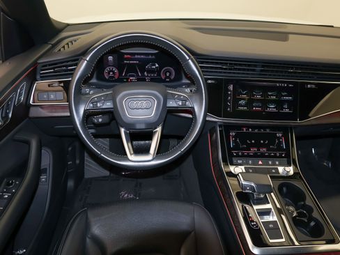 Used 2020 Audi Q8 Premium Plus w/ Premium Plus Package AWD/4WD image 28