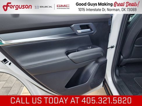 New 2027 GMC Terrain Elevation w/ Elevation Premium Package FWD image 43