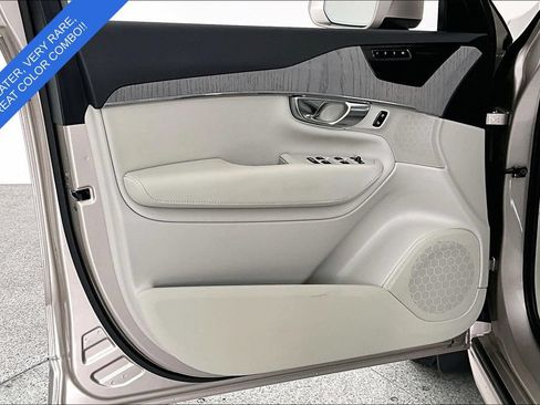 Used 2025 Volvo XC90 B6 Plus w/ Protection Package Premier AWD/4WD image 23